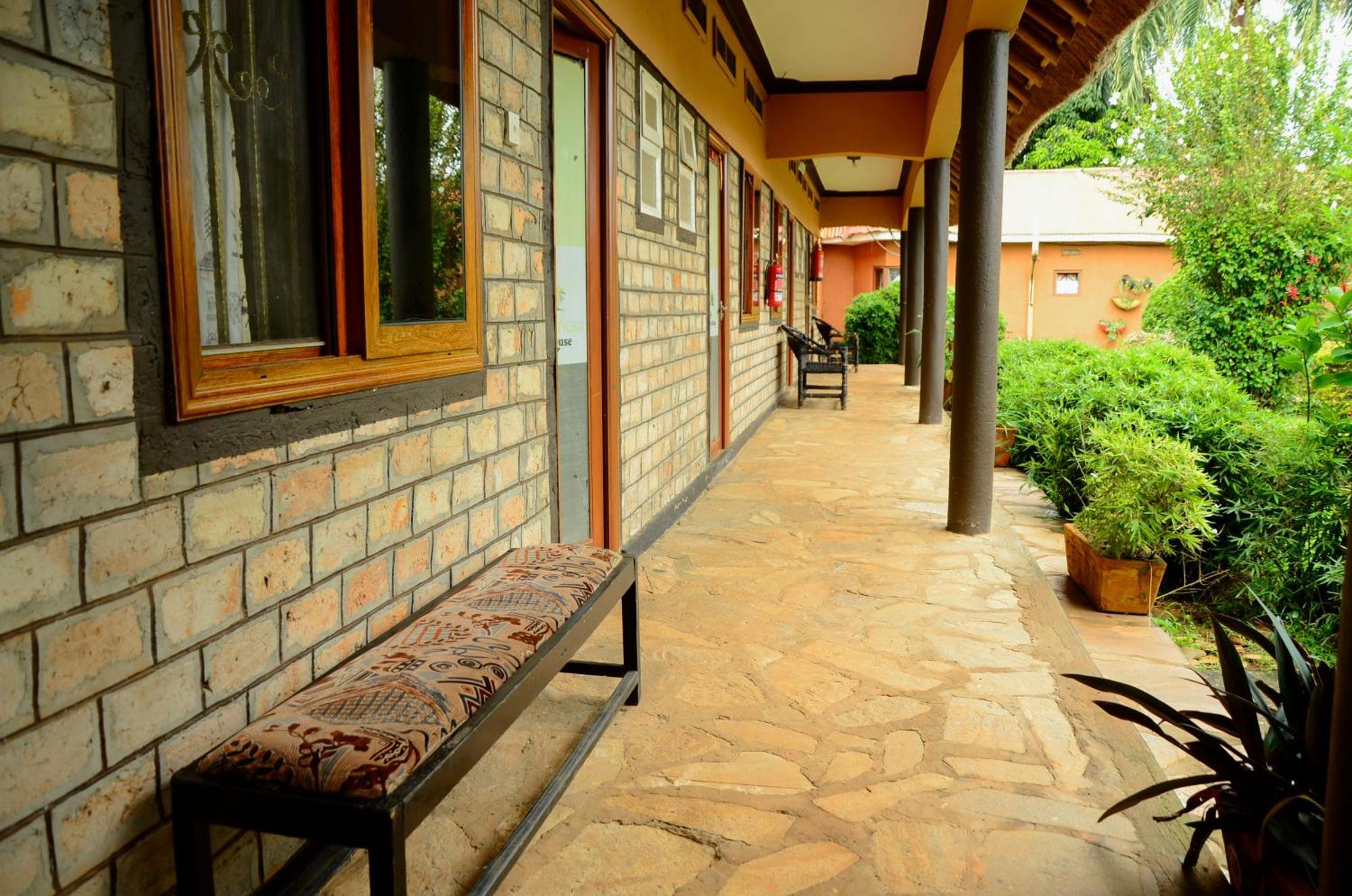 Guest house Gorilla African Entebbe