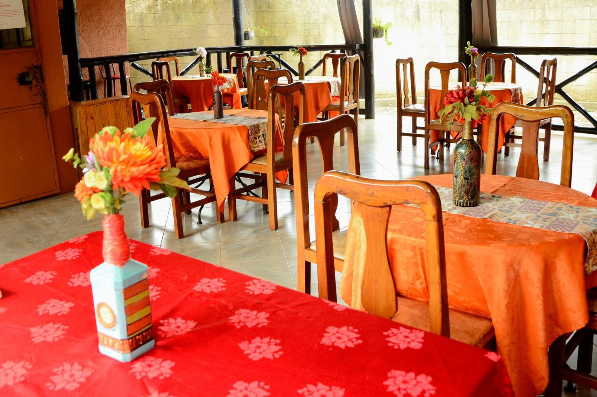 Gorilla African Guest house Entebbe
