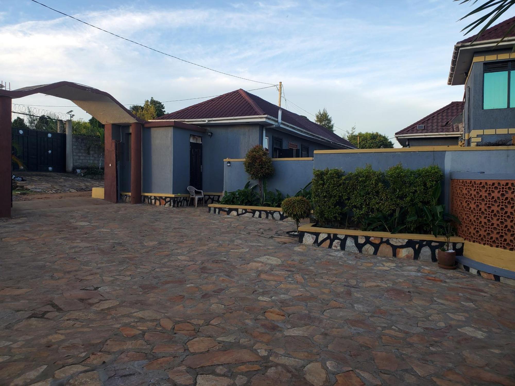 Guest house Gorilla African 2*