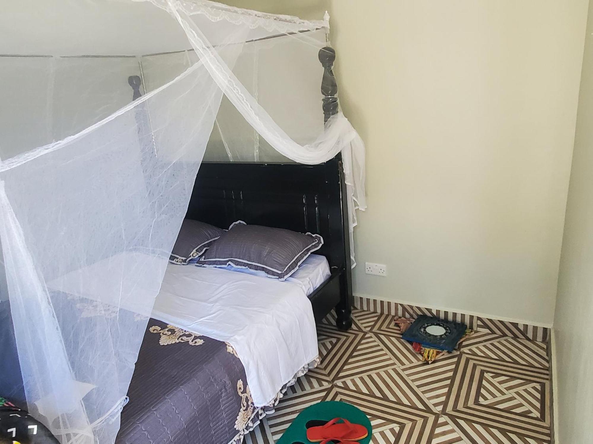 Gorilla African Guest house Entebbe