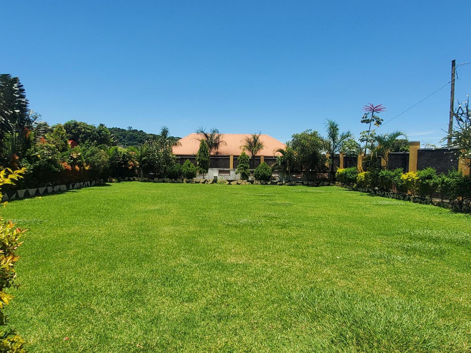 Guest house Gorilla African Entebbe