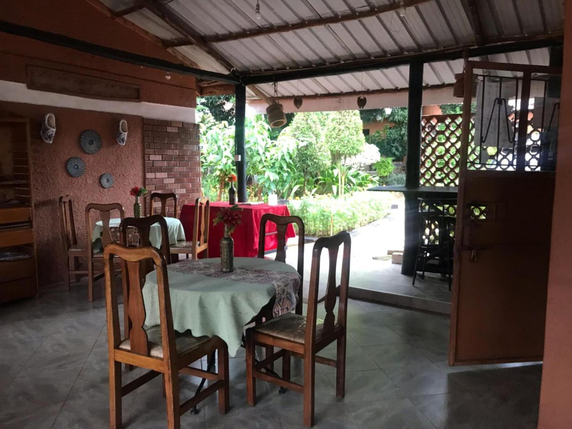 Gorilla African 2* Entebbe